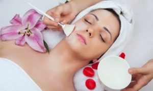 Чистка лица и пилинг при ГВ