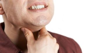 Першит горло по утрам