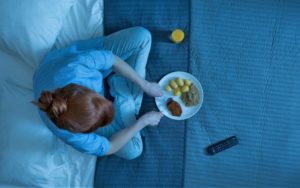 Часто просыпается ночью кушать