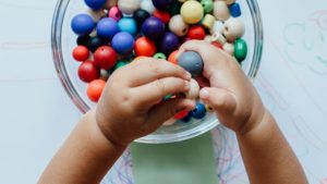 Ребёнок проглотил пластмассовый шарик