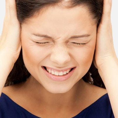 Отит стреляет в ухе почему