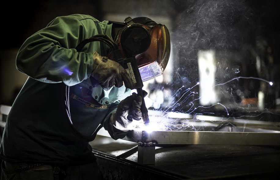 Первая помощь при ожоге глаз пламенем