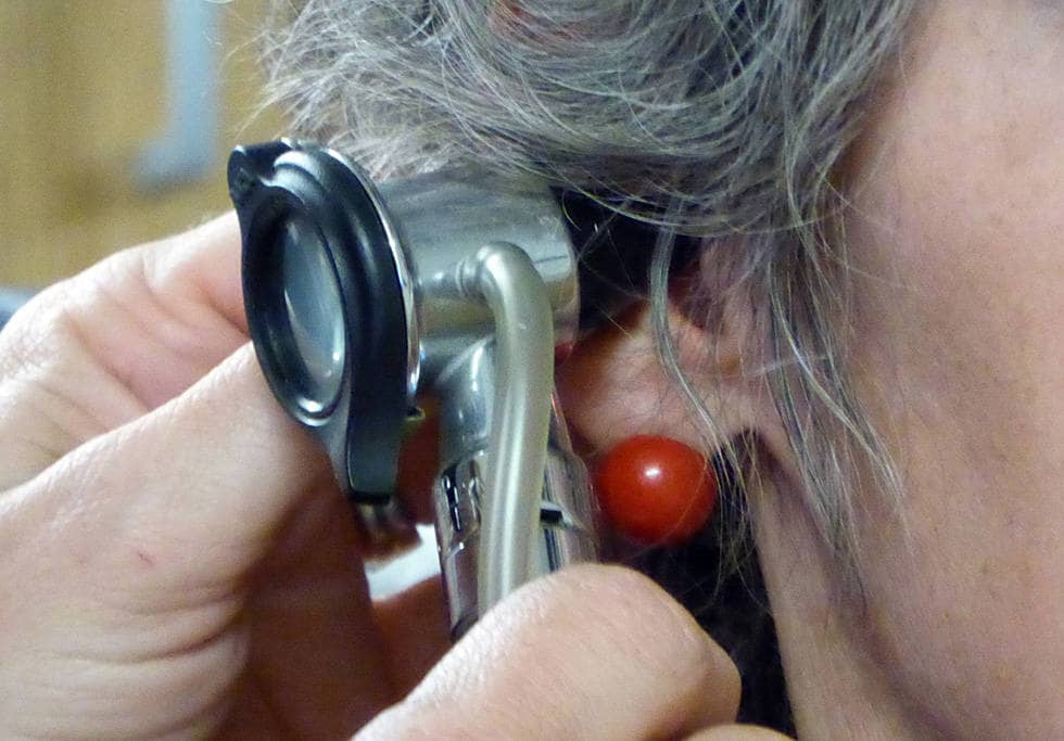 Применяется при отите