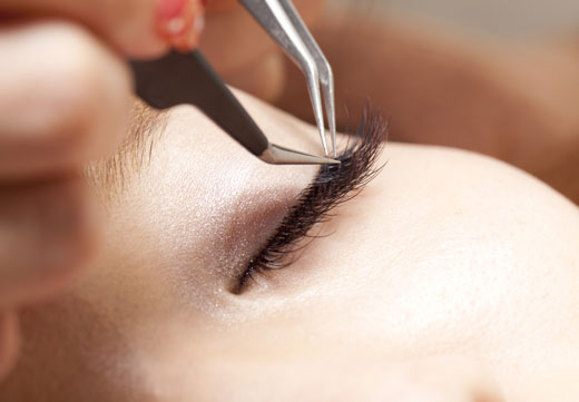 процедура наращивания ресниц